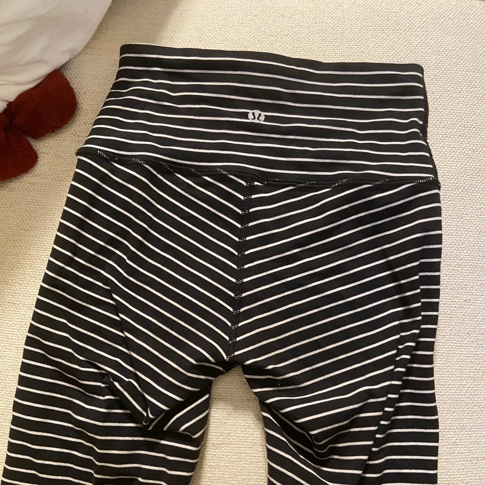 Lululemon Wunder Under *Luxtreme striped leggings